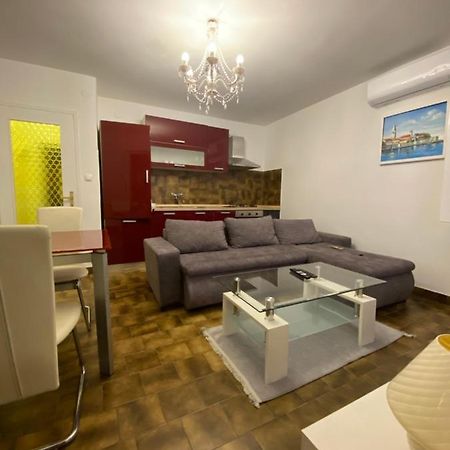 Апартаменты Apartman Nela Пореч Экстерьер фото